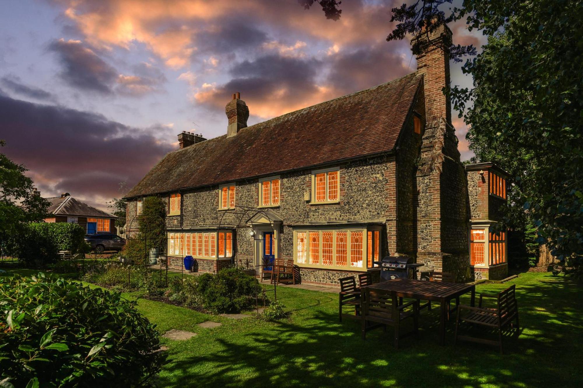Vila Walnut Tree House Rustington Exteriér fotografie
