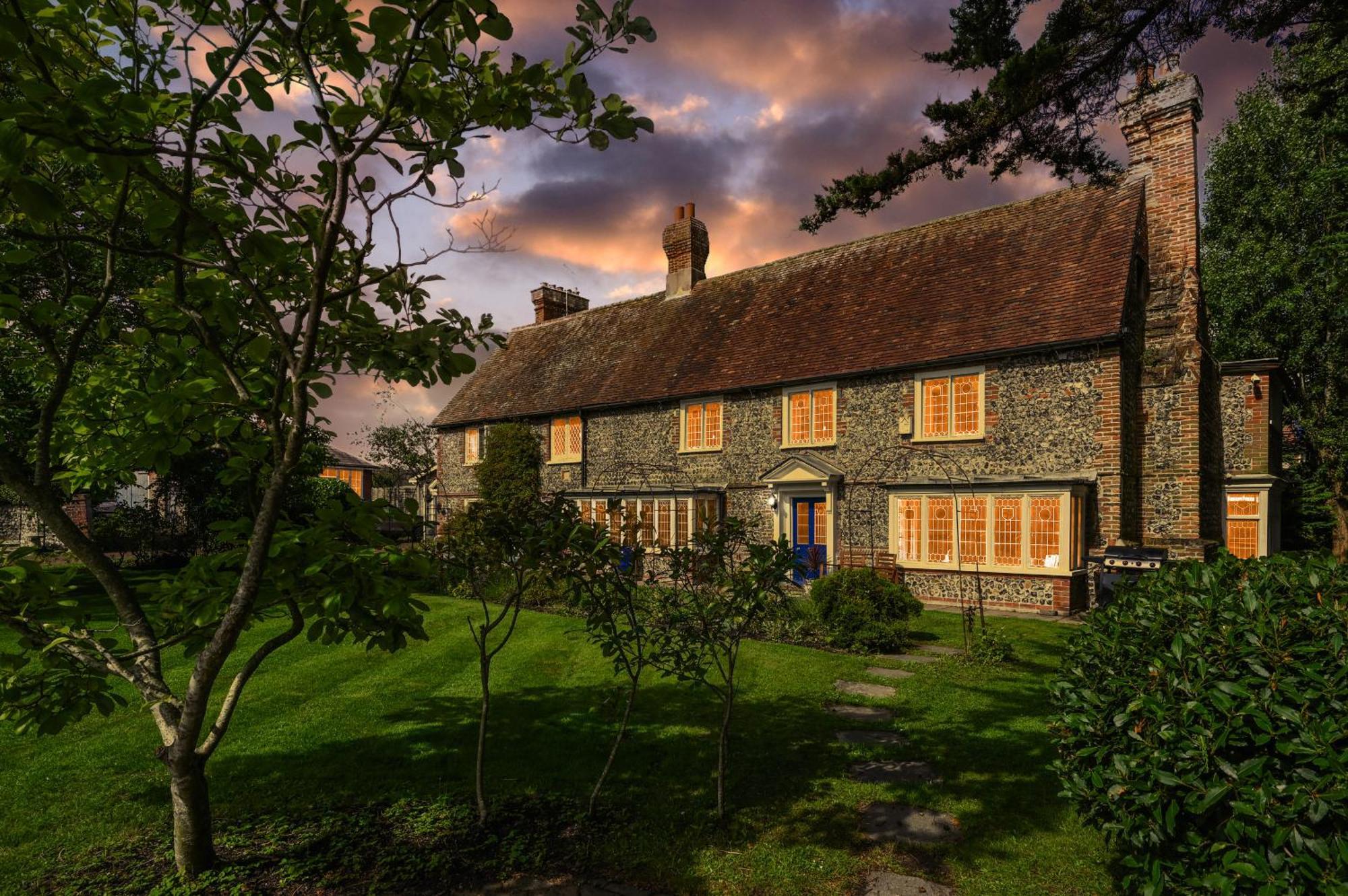 Vila Walnut Tree House Rustington Exteriér fotografie